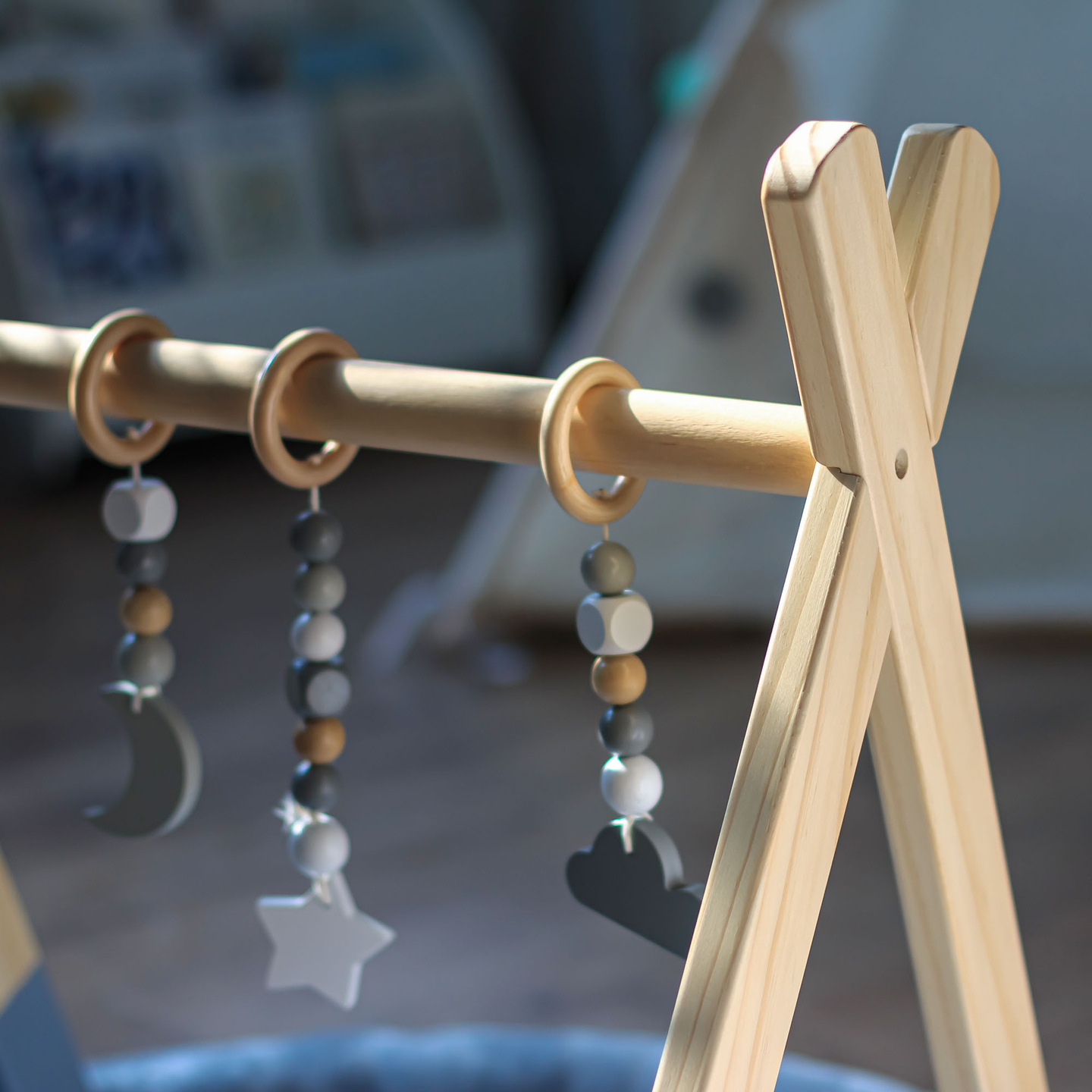 Baby Gym utbildningsställ i trä - färg grå