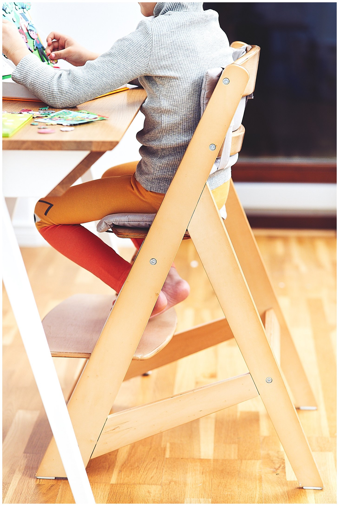 Träfödningsstol Moby-System WOODY - naturlig träfärg