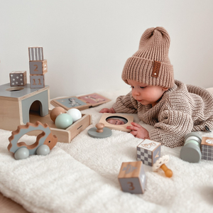 Montessorilåda för spädbarn - 6 leksaker