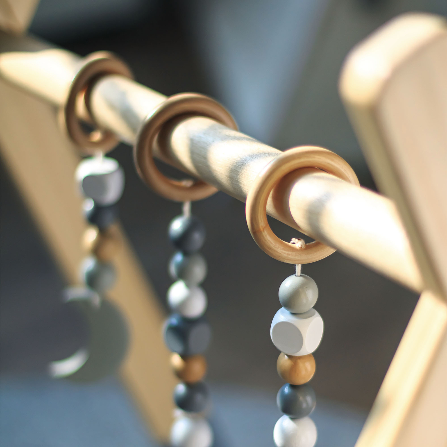 Baby Gym utbildningsställ i trä - färg grå