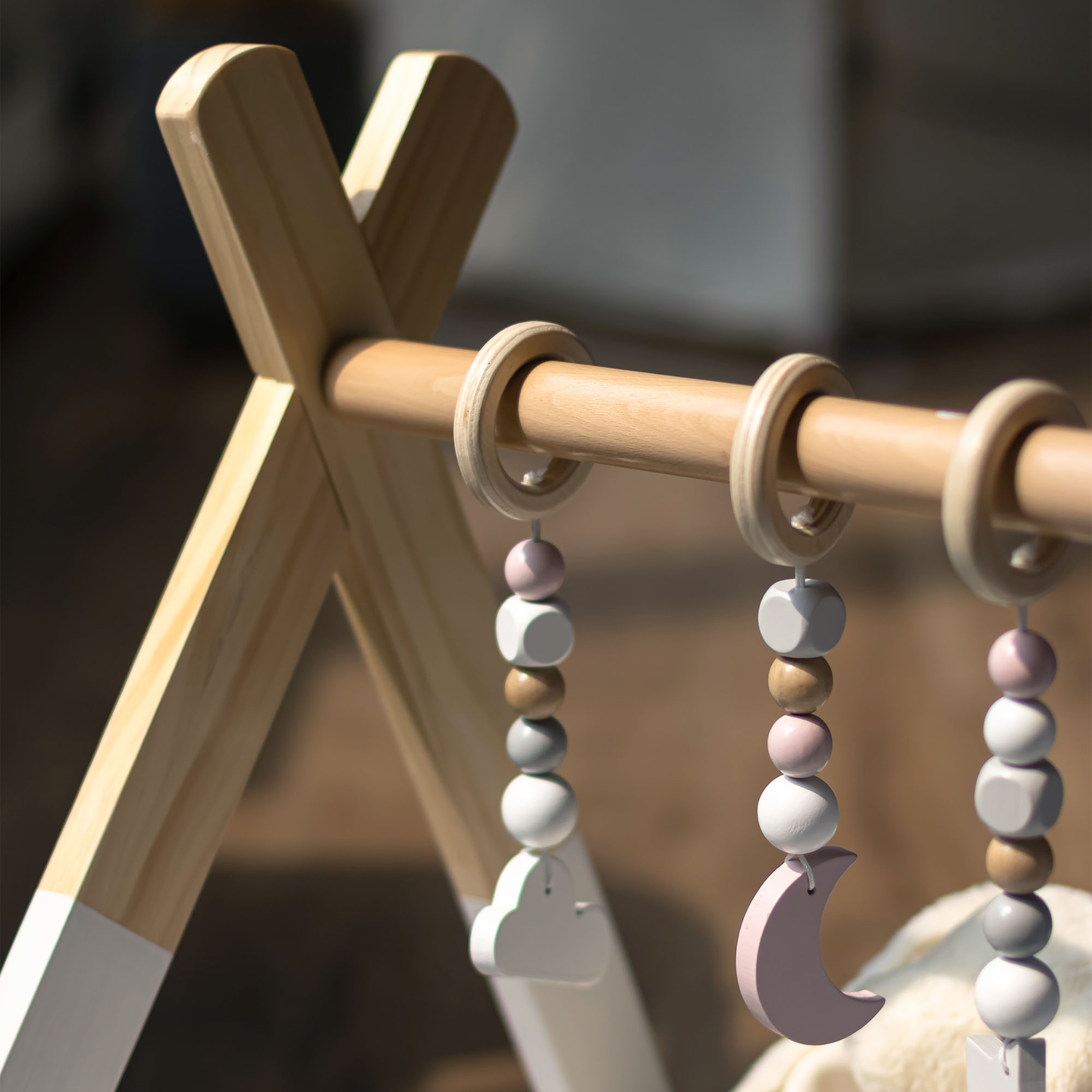 Baby Gym utbildningsställ i trä - vit färg