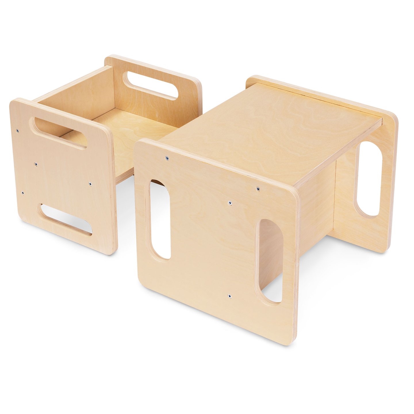 Träbord och stol med trappstegsfunktion – ett multifunktionellt Montessoriset för barn