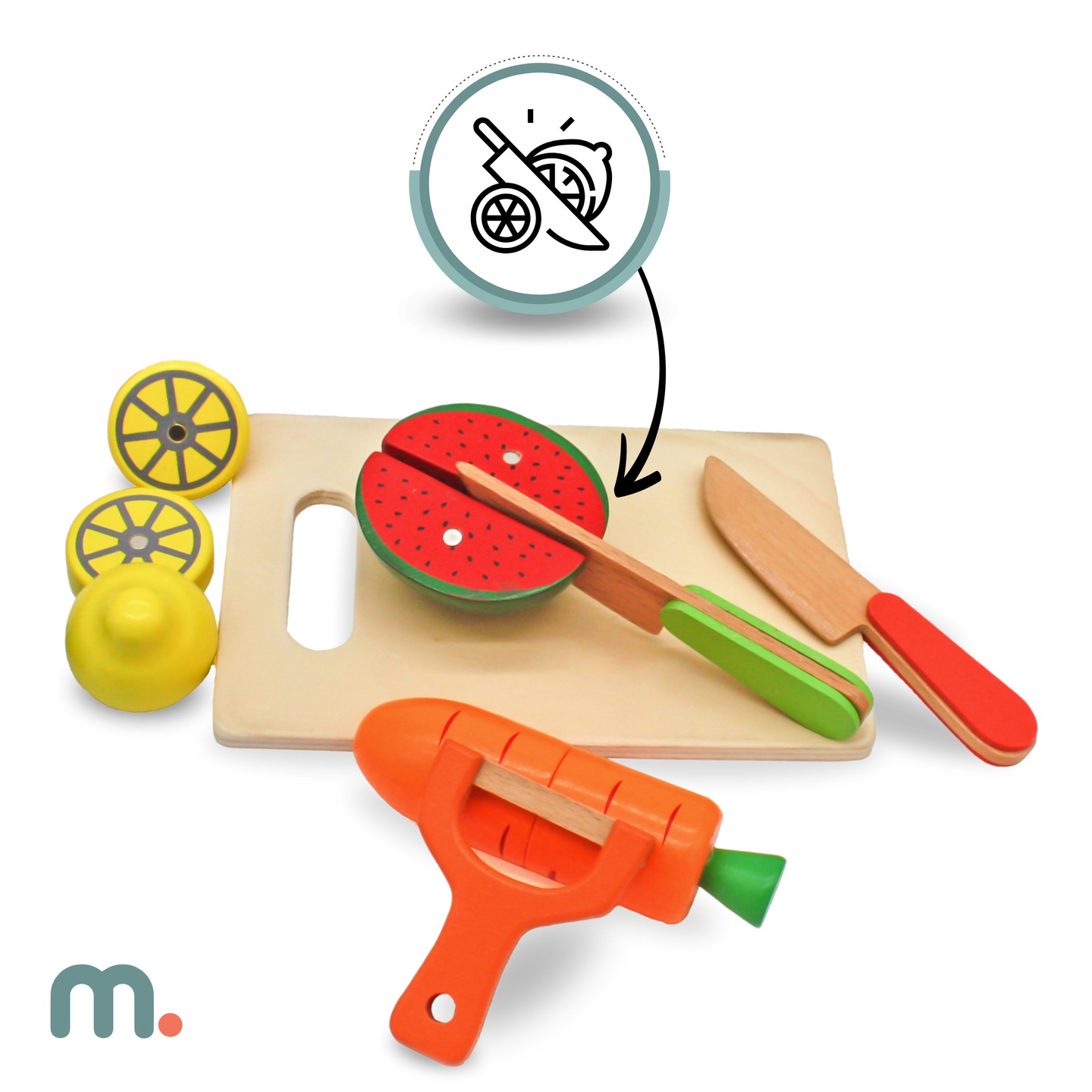 Frukter och grönsaker av trä för skärning