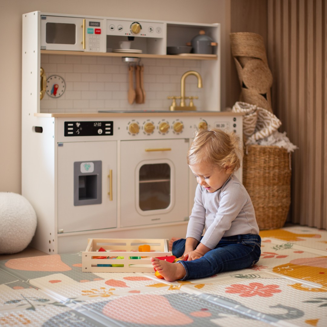 Interaktivt XXL träkök med tillbehör och LED-belysning - tvåplan