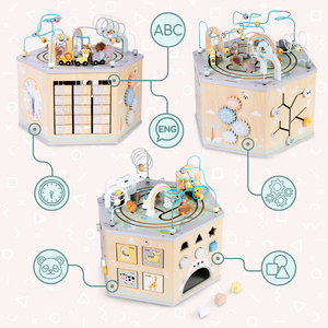 Stor träleksak med pedagogisk kub - en Montessorileksak med magnetiskt tåg och motoröglor