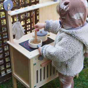Trädgårdskök i trä med tillbehör - naturlig boho