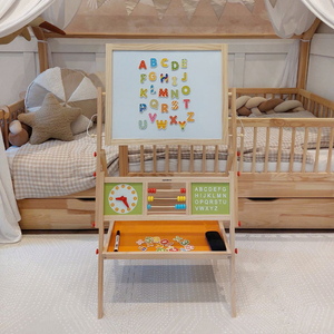 Stor pedagogisk dubbelsidig tavla: magnetisk och krittavla - torr raderingstavla, trä