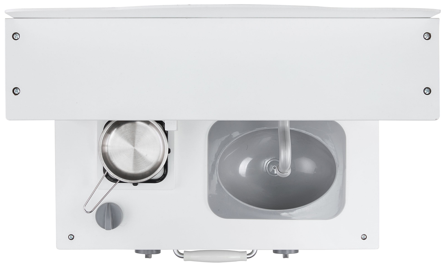 Vitt träkök med förkläde, tillbehör och LED-lampa