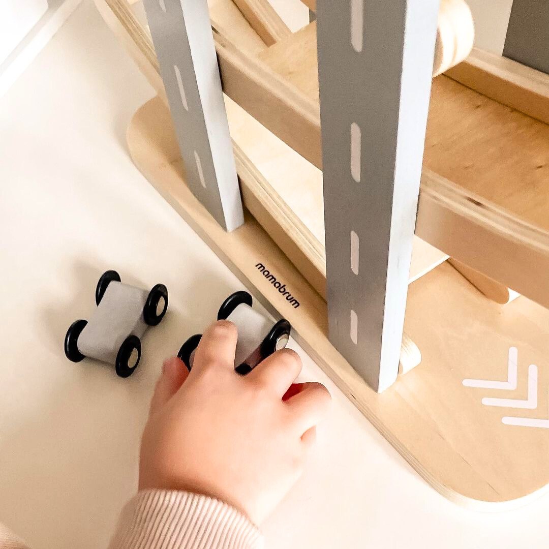 Träbana - rutschkana för bilar - 6 våningar