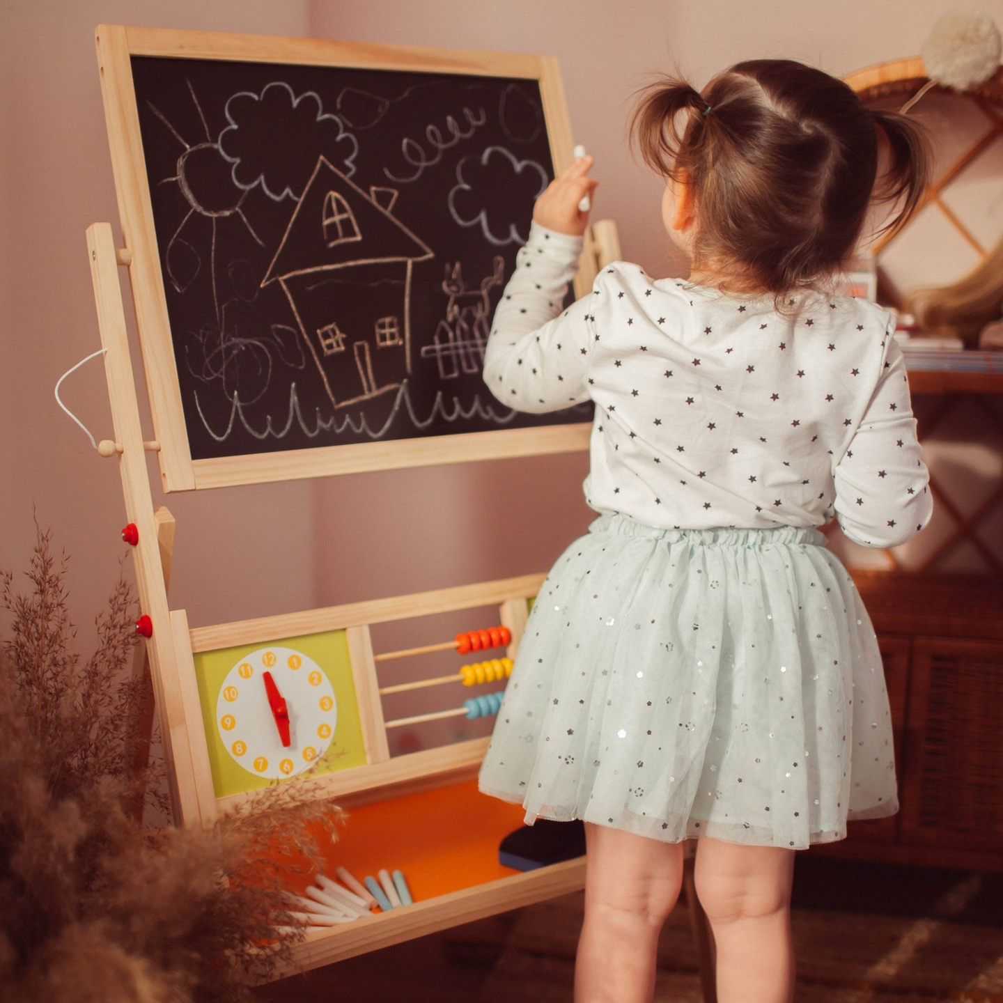 Stor pedagogisk dubbelsidig tavla: magnetisk och krittavla - torr raderingstavla, trä