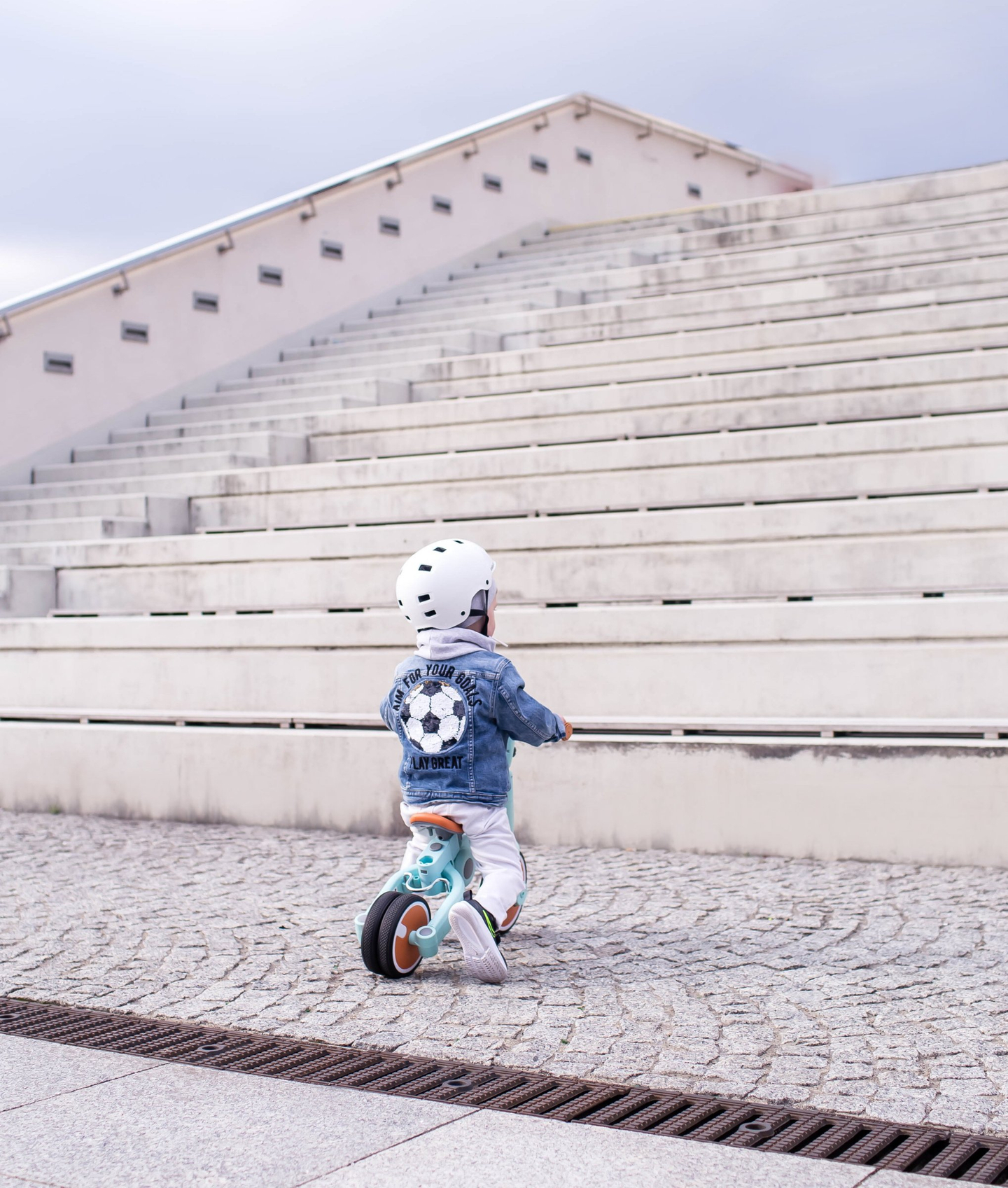 Barnens trehjuling, terrängcykel, barnvagn - 5 i 1 från HyperMotion