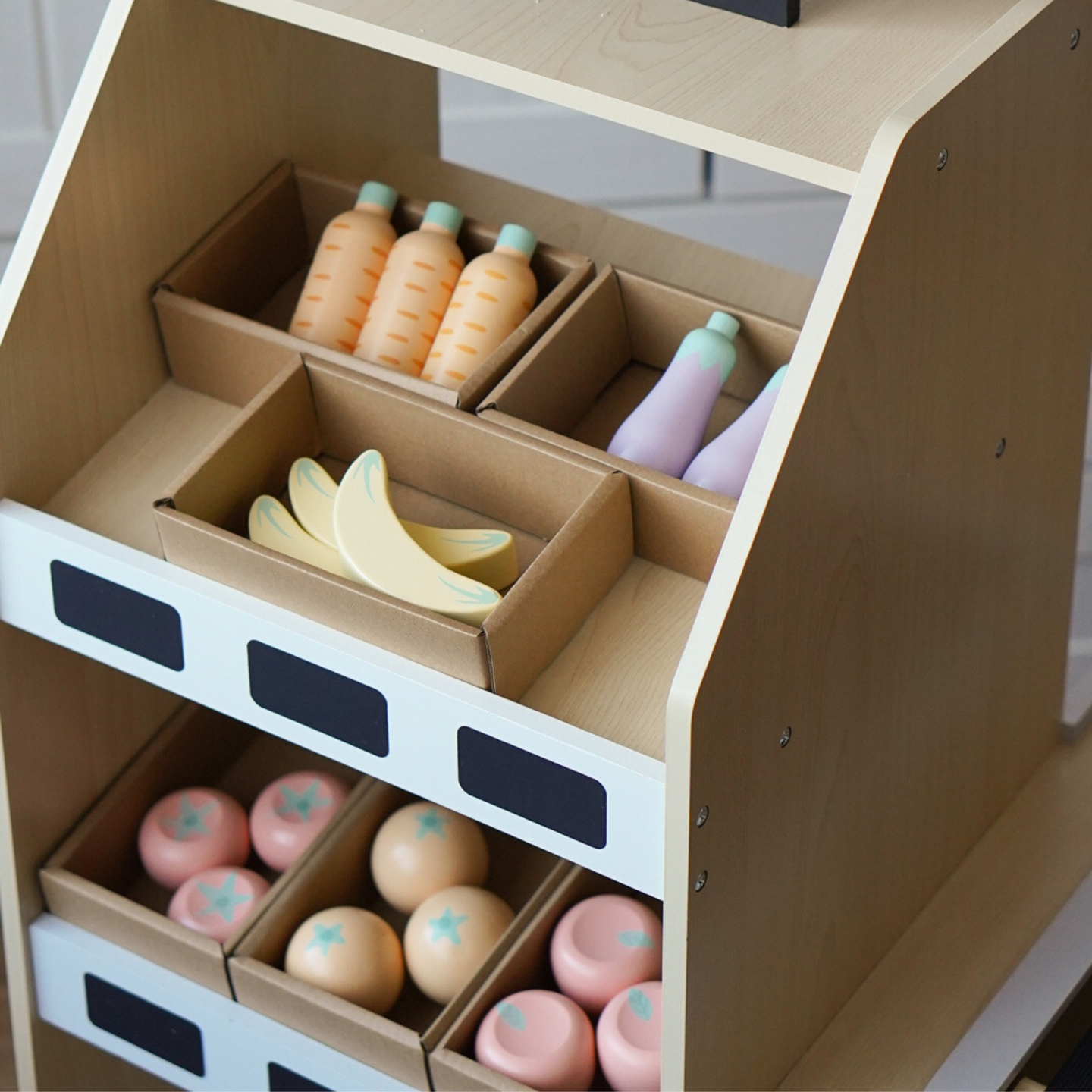 Grönsaksmarknad i trä - stort XXL-stånd, butik med kassaapparat för spel