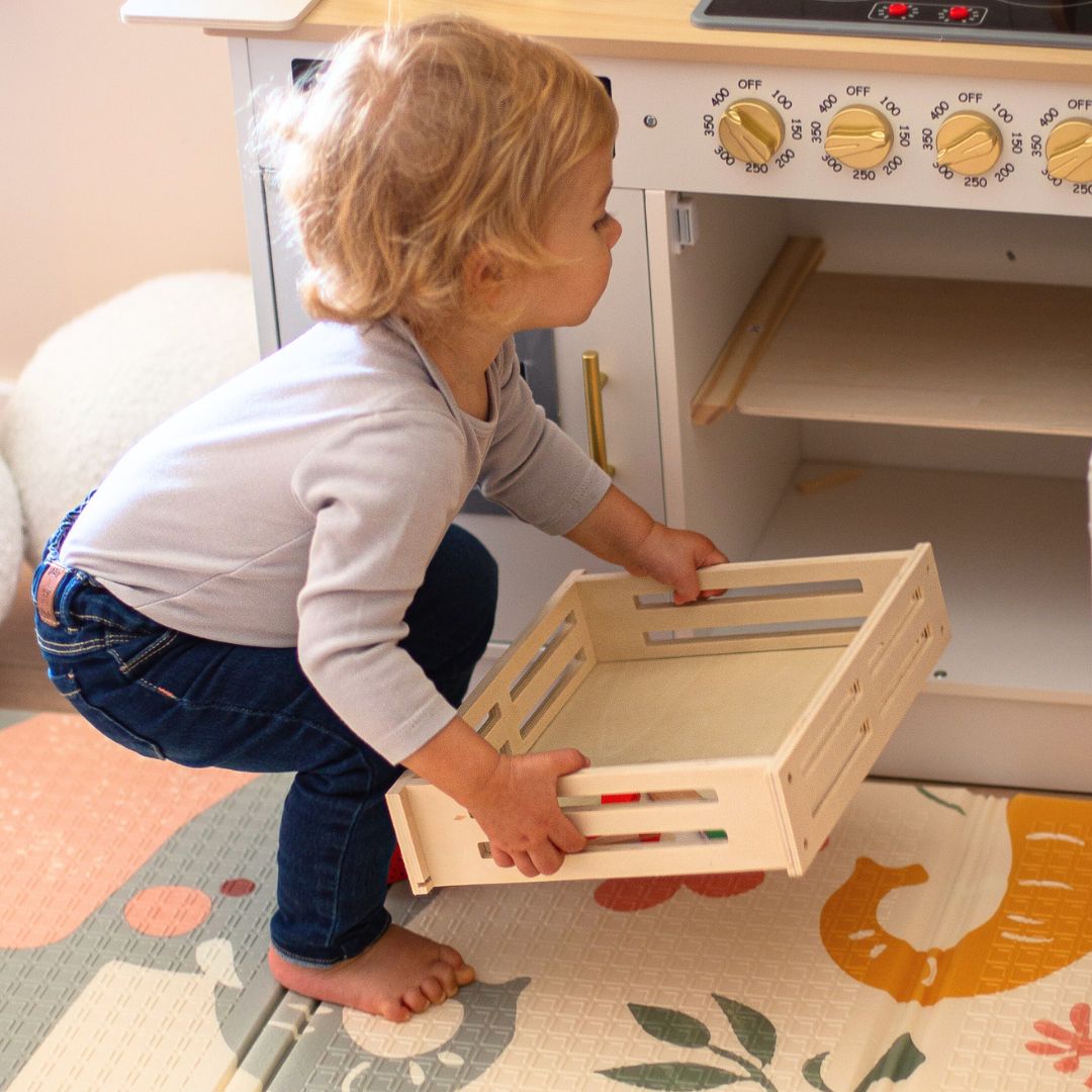 Frukter och grönsaker av trä för skärning