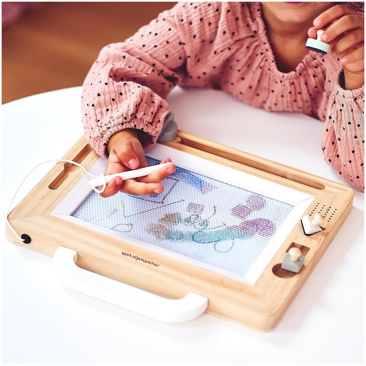 Träklippbok med stämplar - ritbord