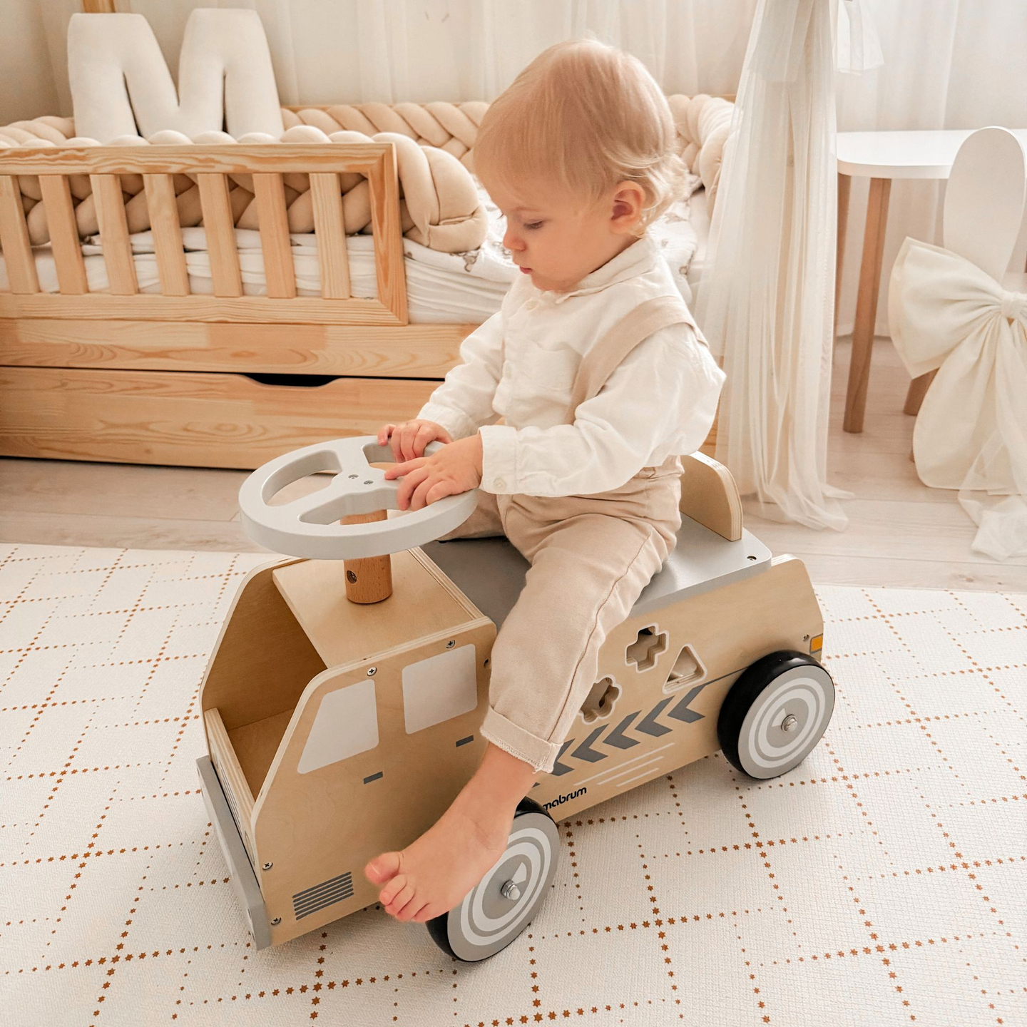 Träcykel, bil, bil med block