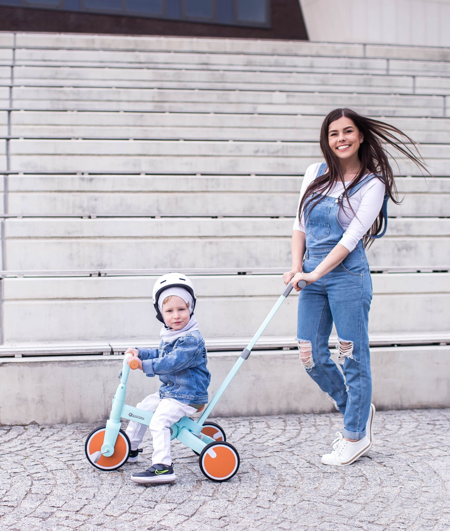 Tobi Rocket - Baby trehjuling, kör, rider och barnvagn - 5 i 1 från HyperMotion