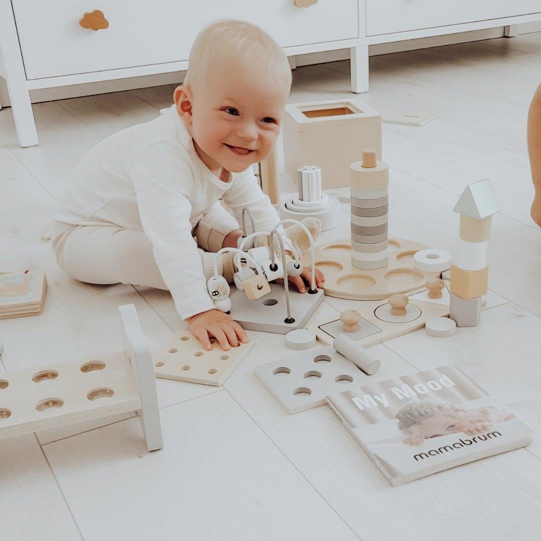 Montessori pedagogisk box för små barn - 6 leksaker