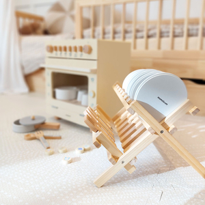 Kökstillbehör i trä med kastrulltork - set för barn