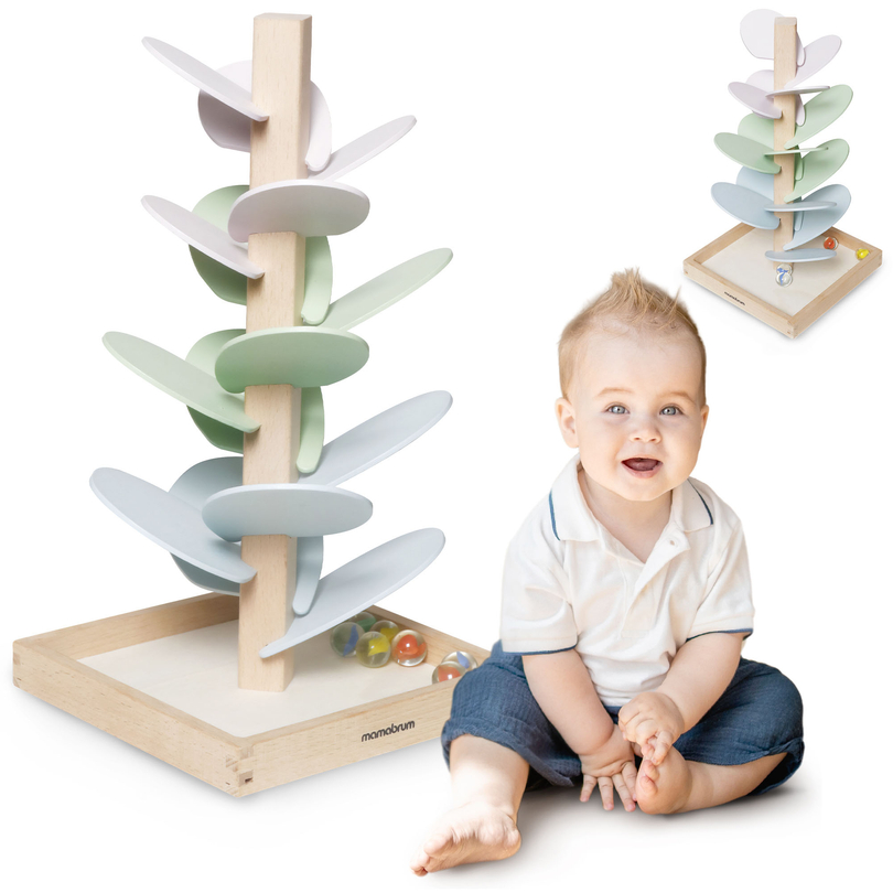 Kulodrom i trä - ljudträd med bollar