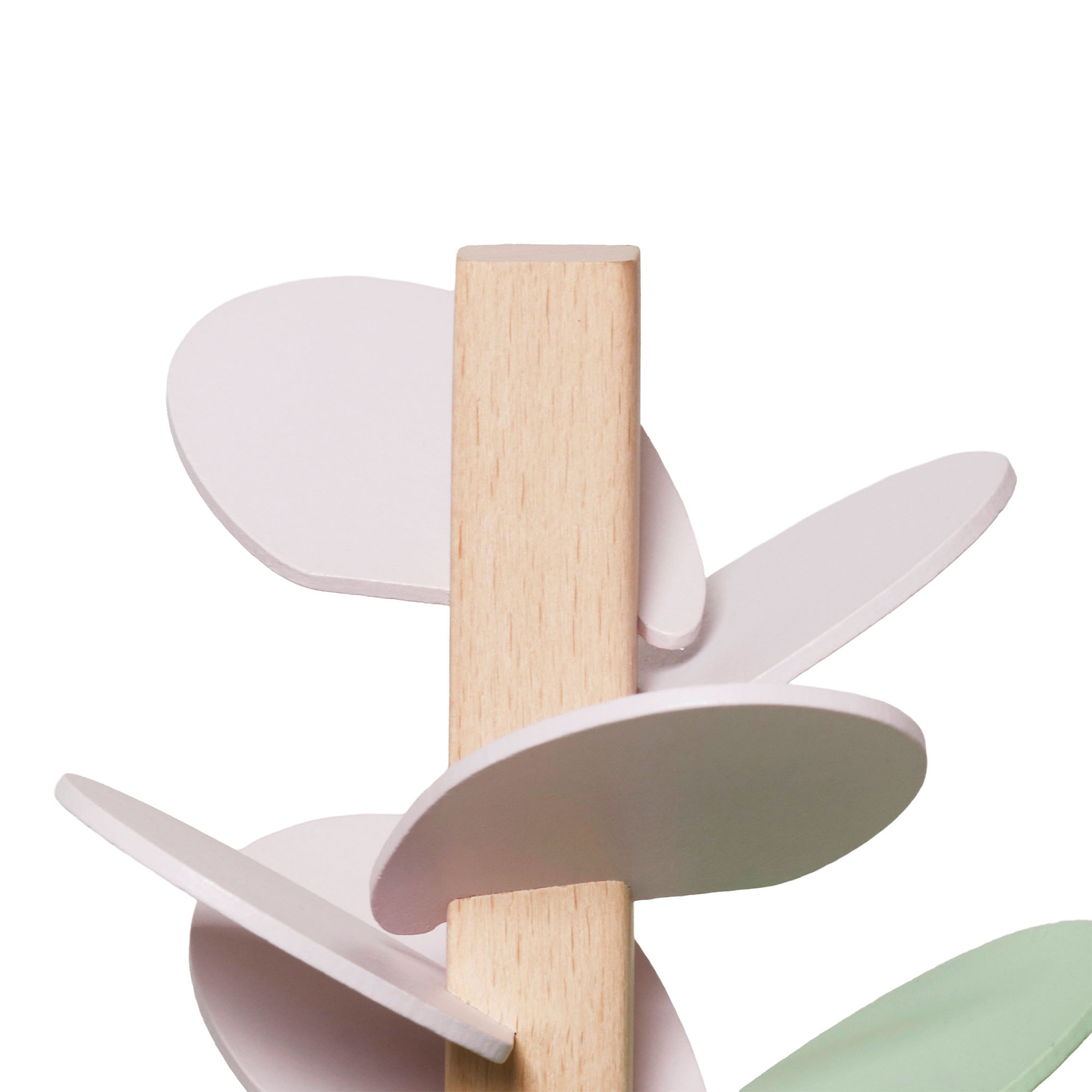 Kulodrom i trä - ljudträd med bollar