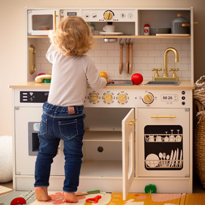 Interaktivt XXL träkök med tillbehör och LED-belysning - tvåplan