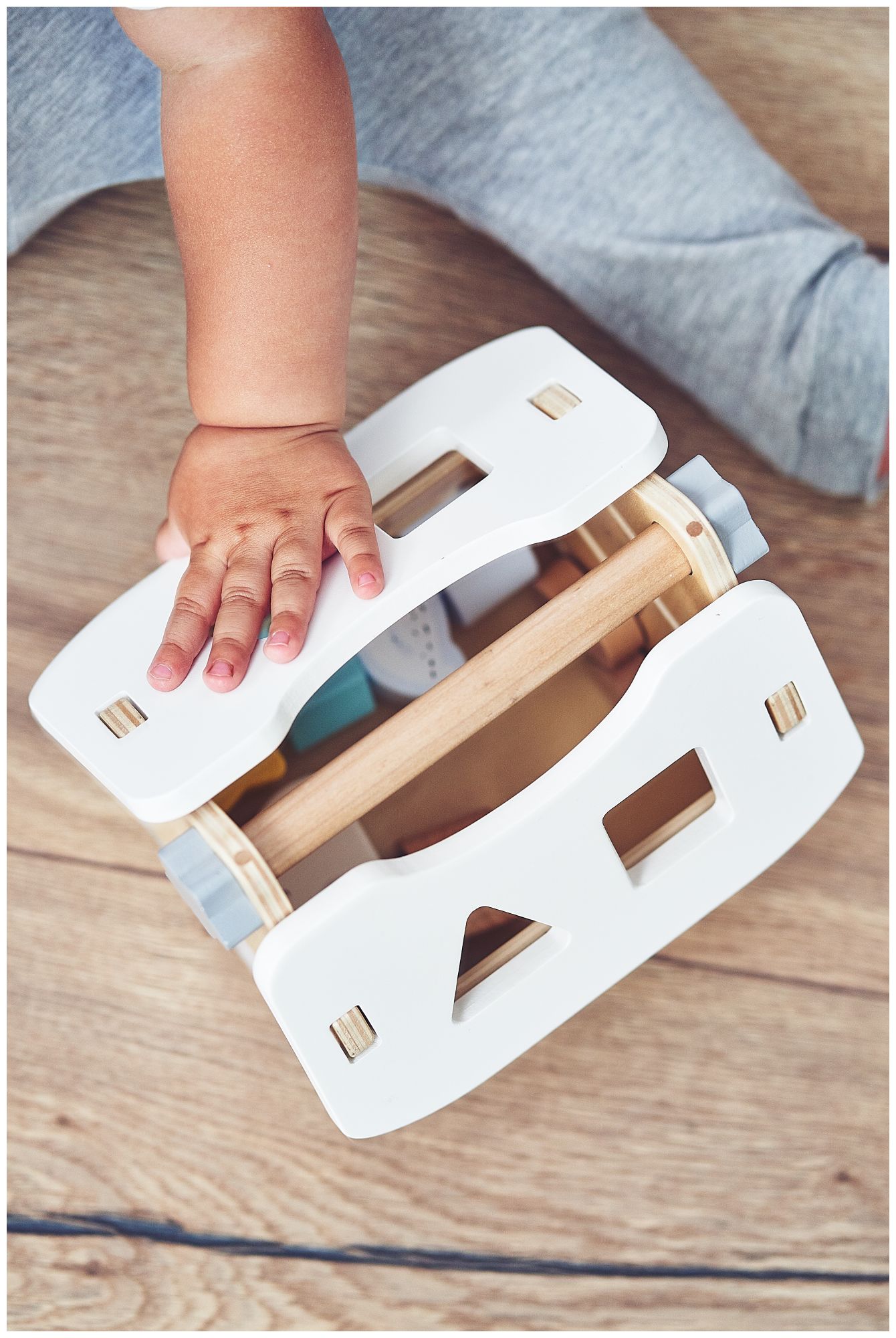 Sorter - pedagogiskt trähus med klossar