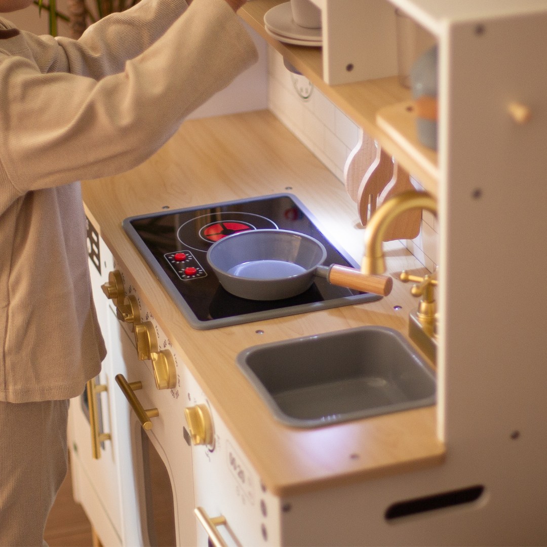 Interaktivt XXL träkök med tillbehör och LED-belysning - tvåplan