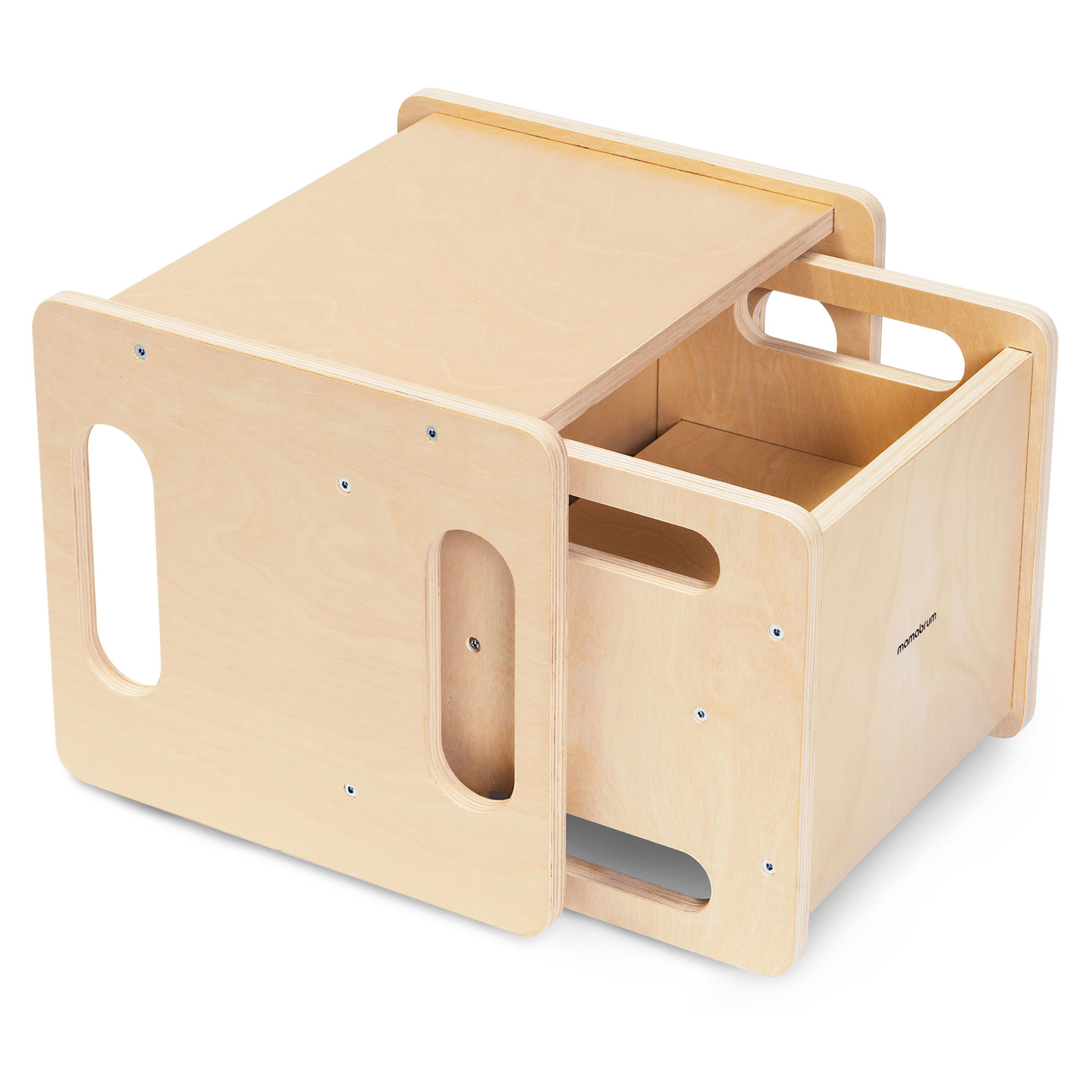 Träbord och stol med trappstegsfunktion – ett multifunktionellt Montessoriset för barn