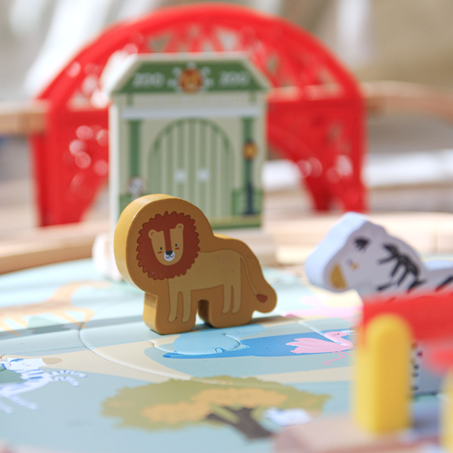 Trä ZOO-tåg – pussel, tåg, spår, djur, bro, barriär