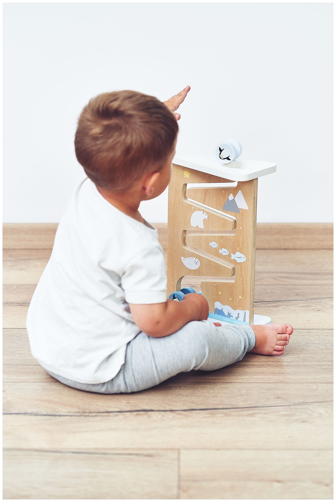 Trä med dubbelsidig sensorisk manipuleringsbräda