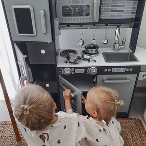 XXL träkök med LED-belysning, förkläde och tillbehör