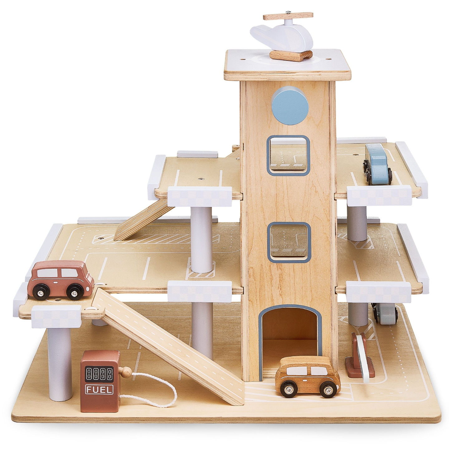 Träparkering i tre våningar med hiss - garage för bilar och helikopter