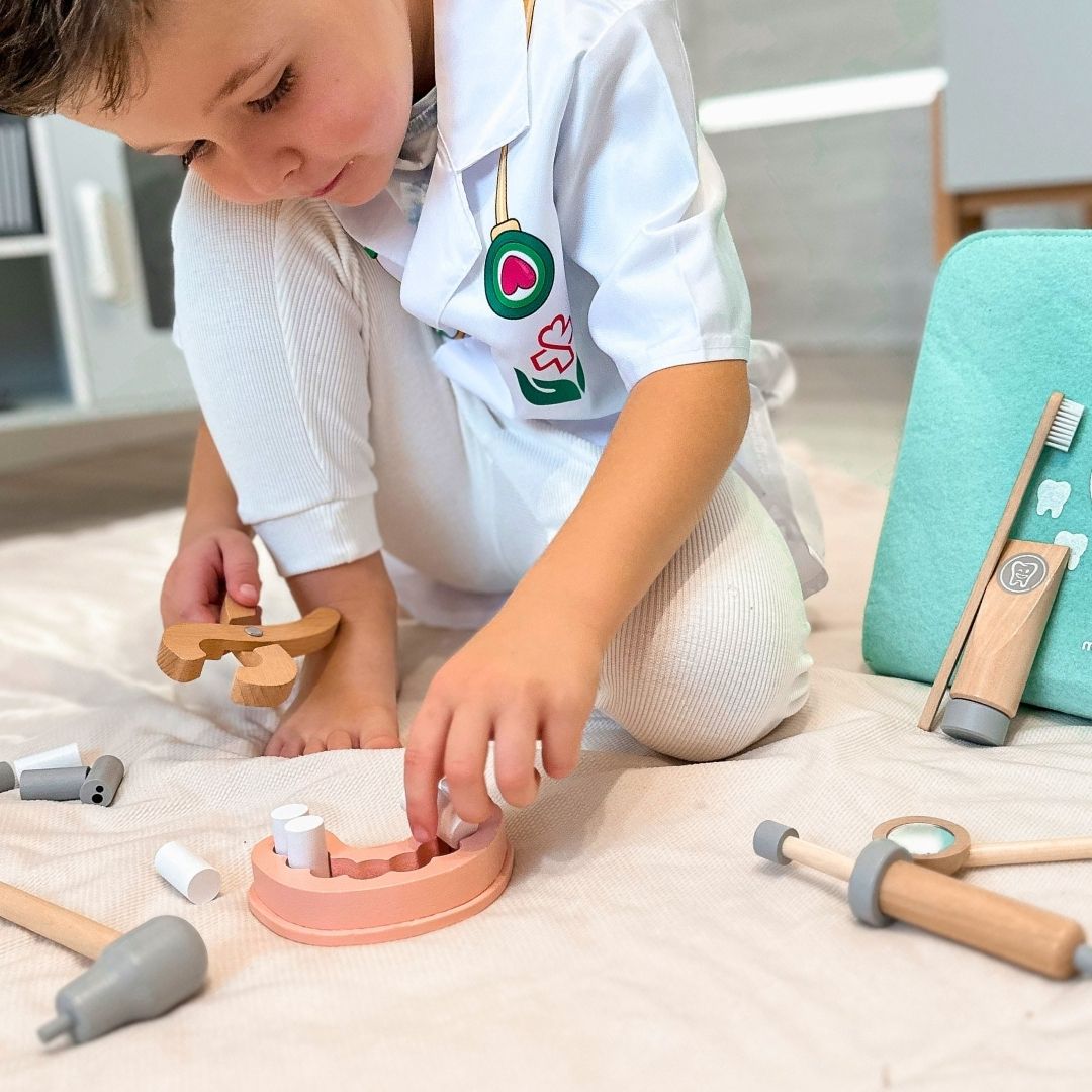 Set för liten tandläkare