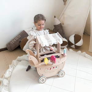 Trä glassbar för barn - vagn på hjul med tillbehör