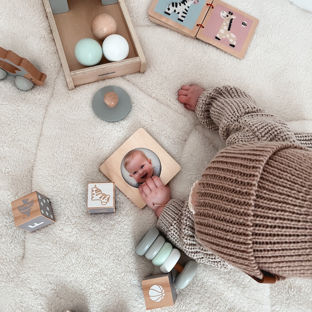Montessorilåda för spädbarn - 6 leksaker